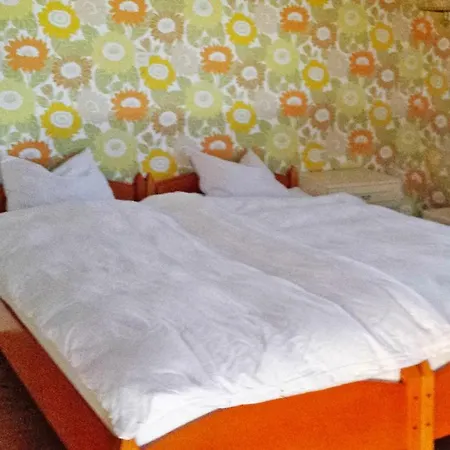 Holiday Flat Gaienhofen - Dbe01100a-p